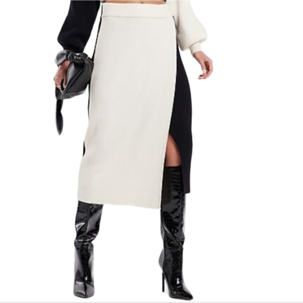Express Black and White Colorblock Ribbed Skirt